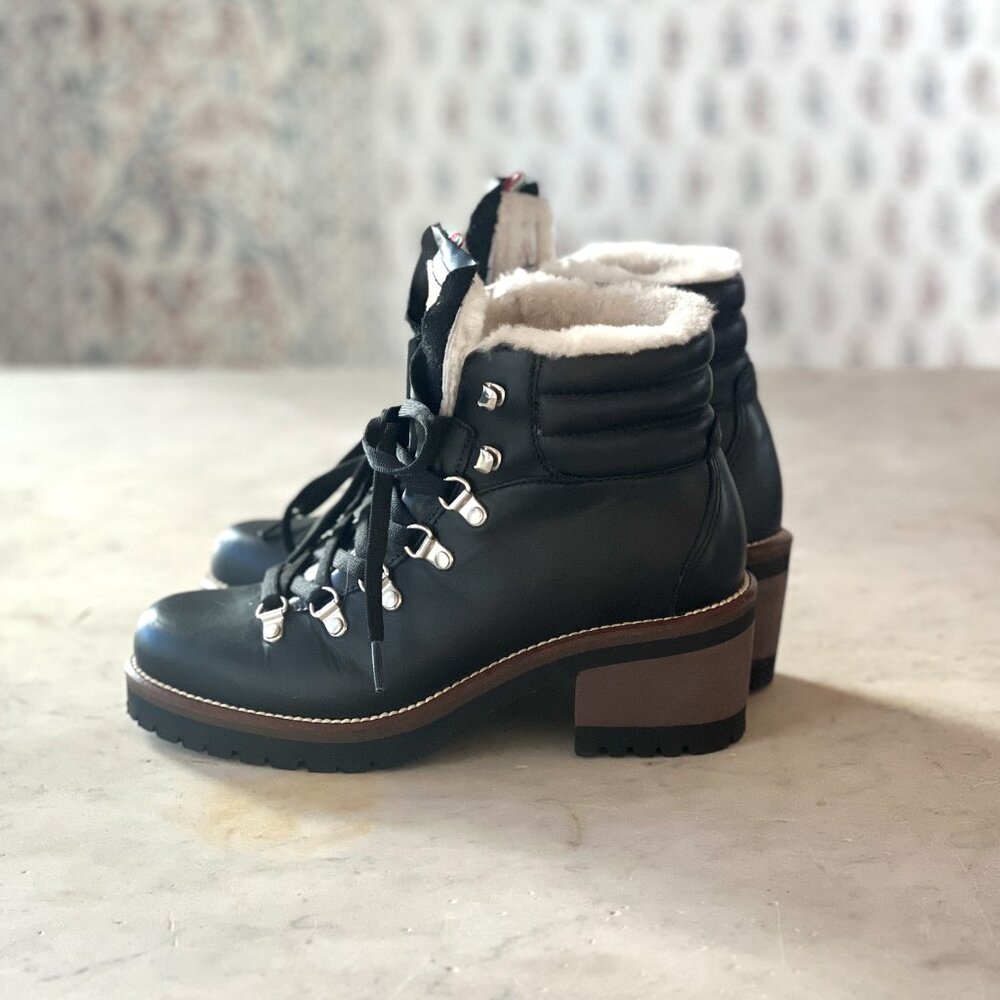 Size 37 Montelliana 1965 "Margherita" Black Leather Faux Fur Lined Winter Boots
